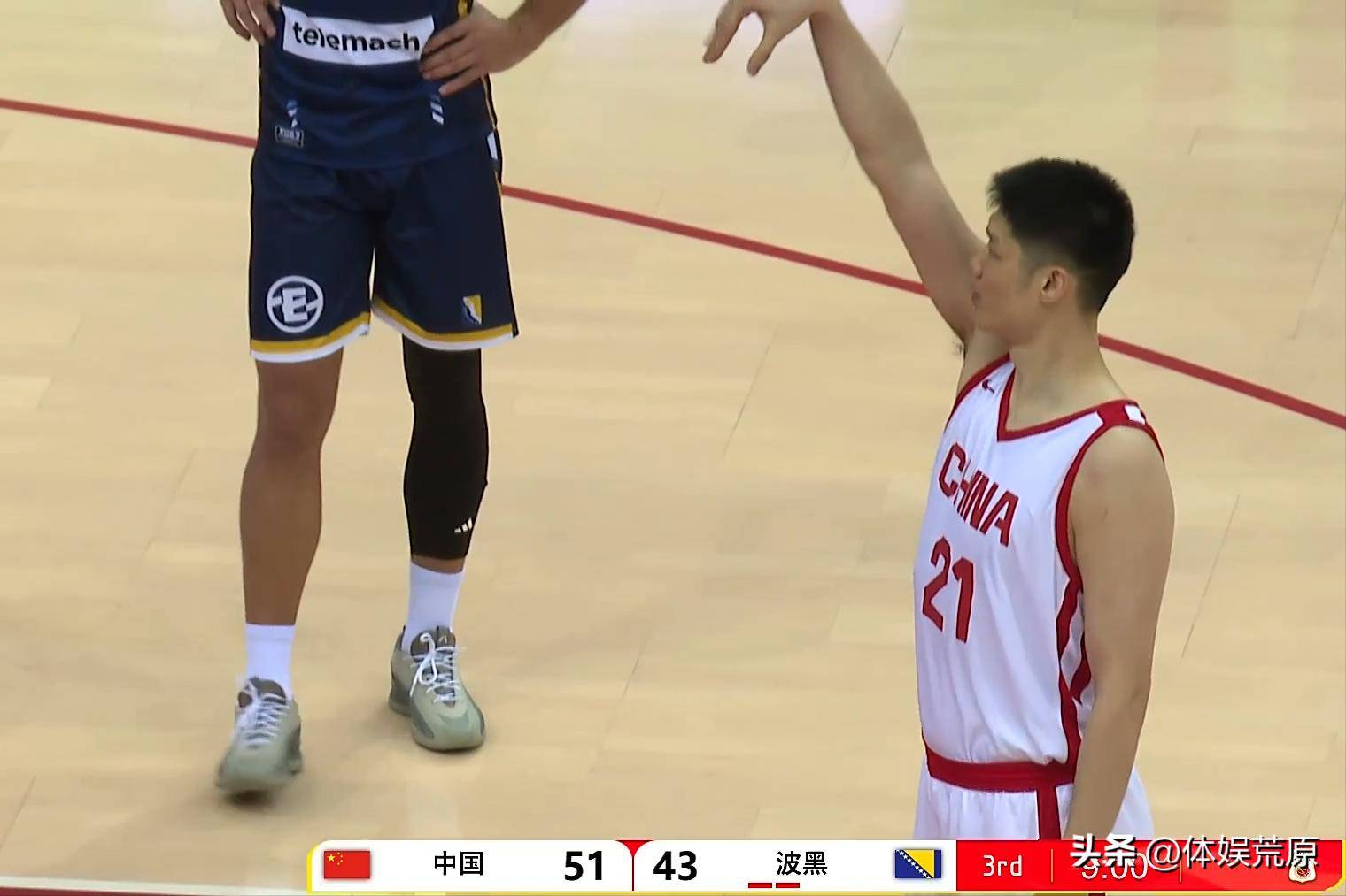 企鹅体育-胡金秋16+6胡明轩10分中国男篮险胜波黑(中国男篮胡金秋身高多少)